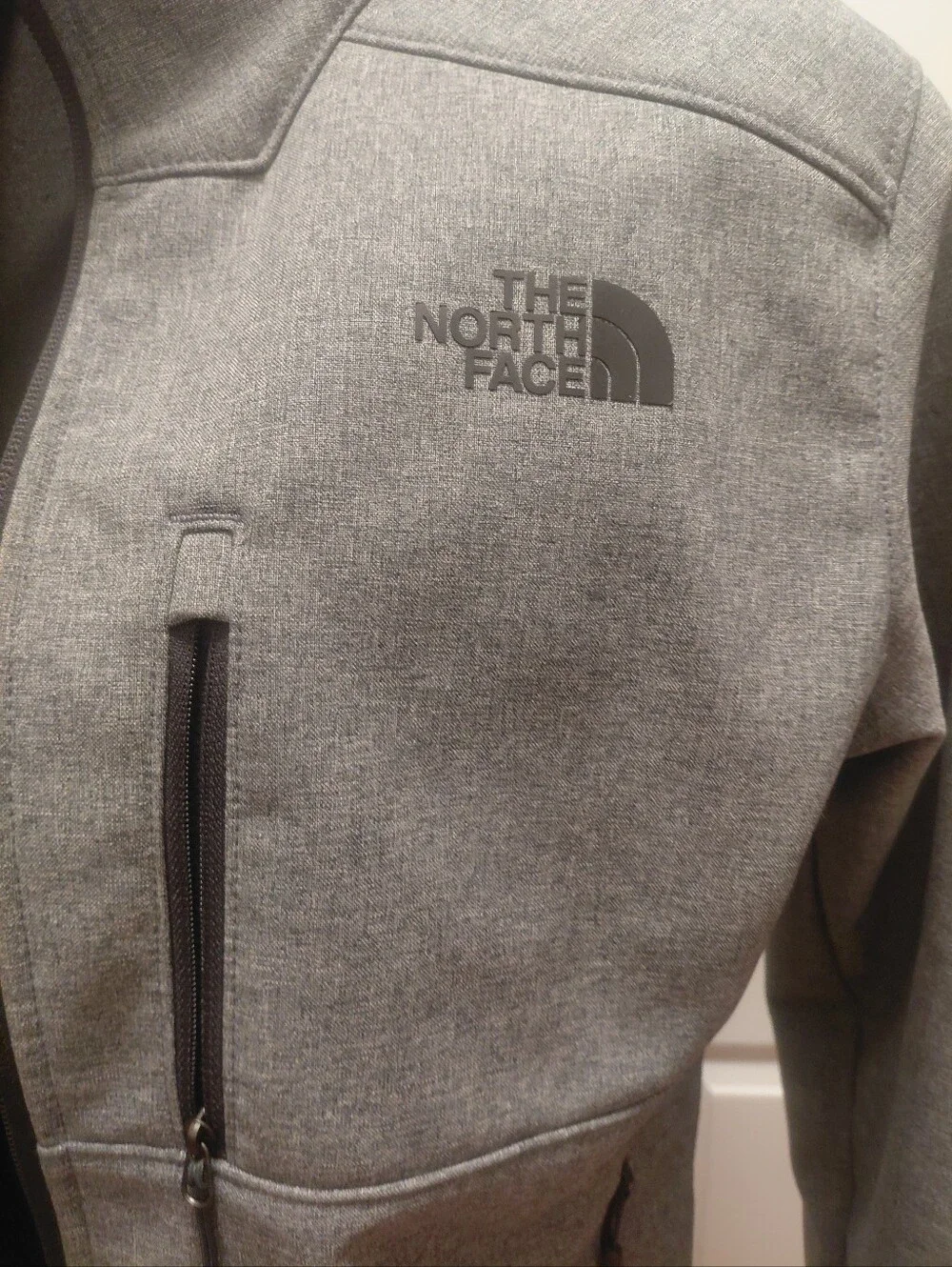 The North Face Apex Bionic 2 WindWall Softshell Jacket Men's Small Gray